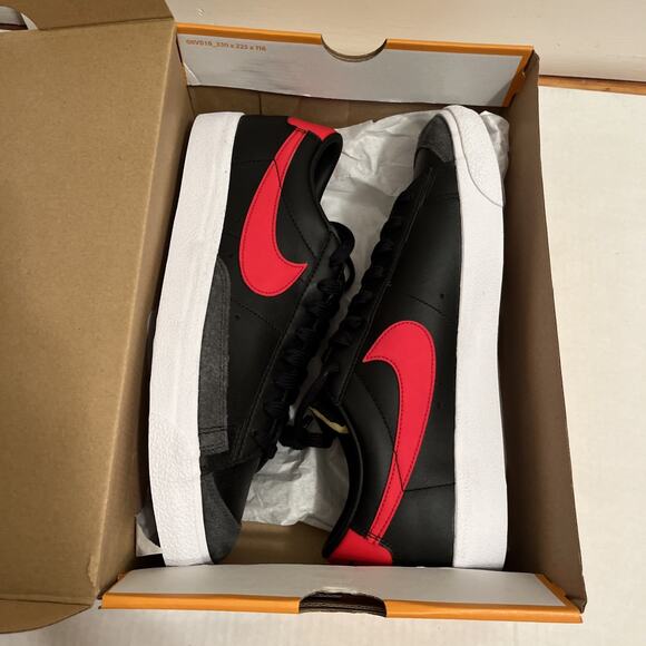 NIB Nike Blazer Low '77 Vintage Shoes Men's 11.5 Black University Red DA6364-002 - Picture 10 of 10